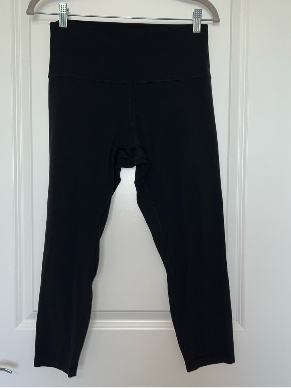 Lululemon Black Active Leggings - High Waist cropped great sz.10